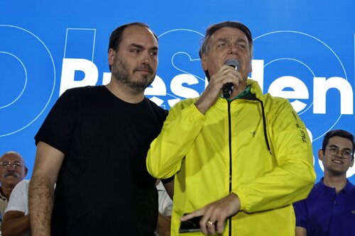 carlos-bolsonaro-e-jair-bolsonaro-scaled