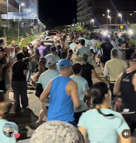 31E8D89B-3FA8-441D-8825-C93D7AD52632